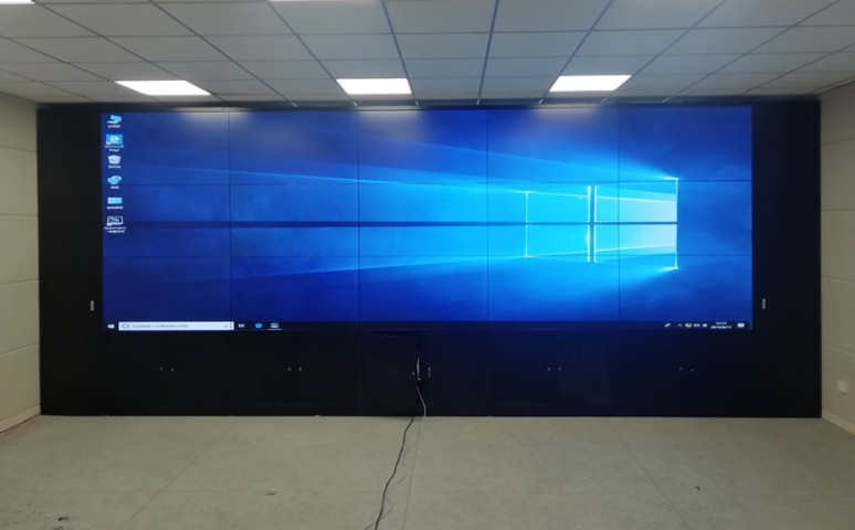 聊城大學液晶拼接屏案例