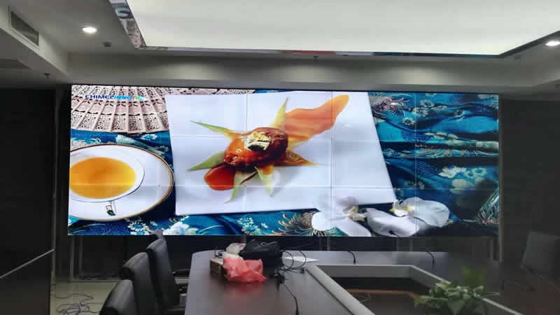 無縫拼接屏廠家應當緊抓產品的質量與服務