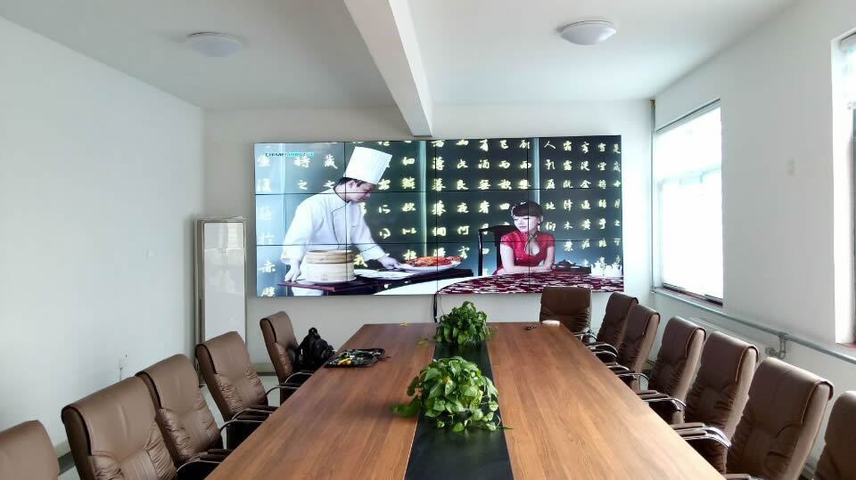 深圳拼接屏生產廠家教您如何選擇液晶拼接屏