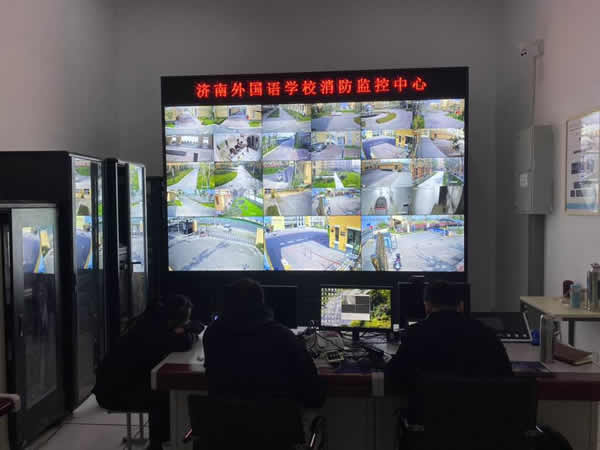 安防監控行業，液晶監視器和液晶拼接屏哪種經濟劃算？