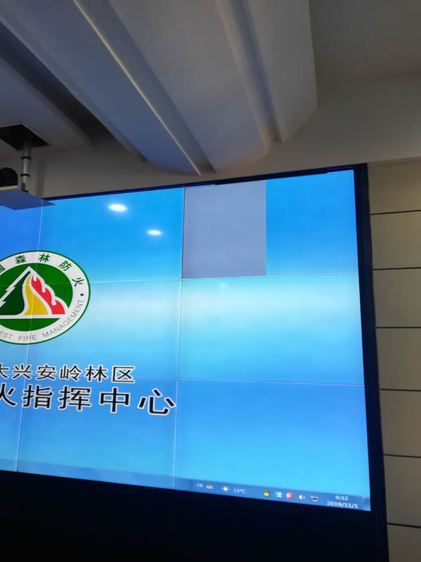 無縫拼接屏在商顯應用中的技術優勢