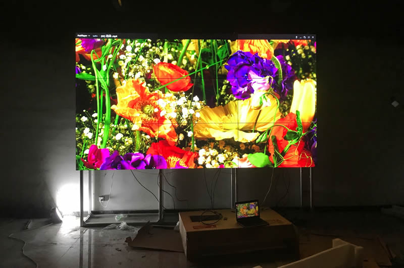 超窄邊55寸液晶拼接屏進駐福建省南平市某技術學院